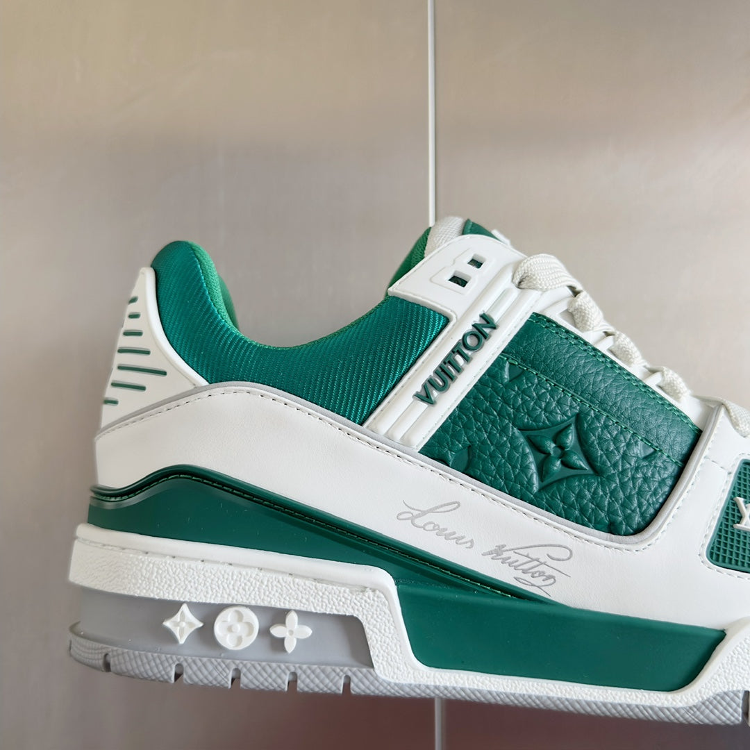 2025 250318 New high quality new color board shoes