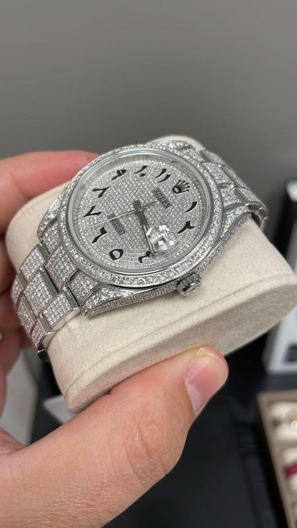 44mm Datejust watch, fully set with diamonds, 2015 model, quartz watch, water resistant to 20 meters.