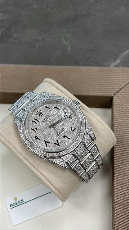 44mm Datejust watch, fully set with diamonds, 2015 model, quartz watch, water resistant to 20 meters.