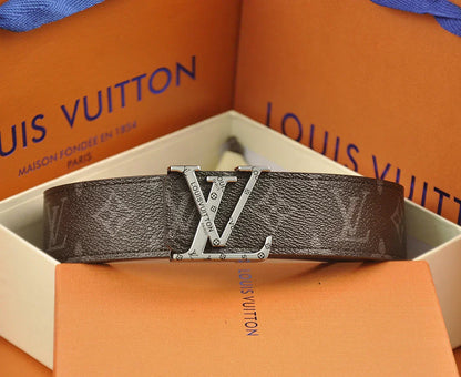 2025 belt 5 Colors   four-leaf clover pattern printed belt