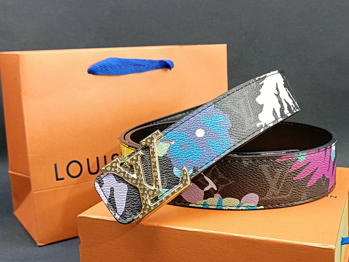 2025 3 Colors four-leaf clover graffiti carved belt