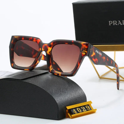 2025 Fashionable square frame universal sunglasses