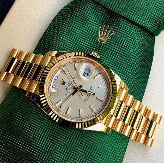 2025 Smartwatch Datejust 128238 Gold model with white dial