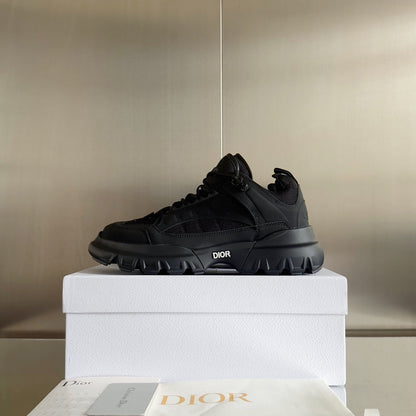 2025 1225 New high quality new color sports fashion shoes