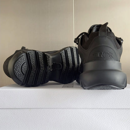 2025 1225 New high quality new color sports fashion shoes