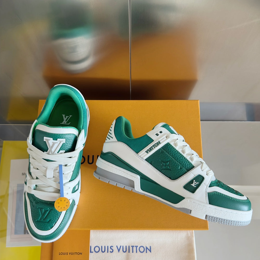 2025 250318 New high quality new color board shoes