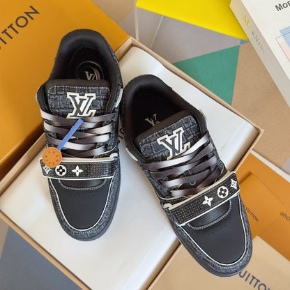 2025 250318 New high quality new color board shoes