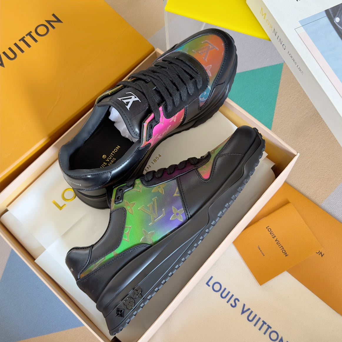 2025 250318 New high quality new color board shoes