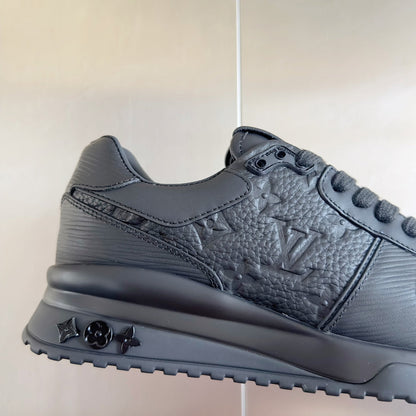 2025 250318 New high quality new color board shoes