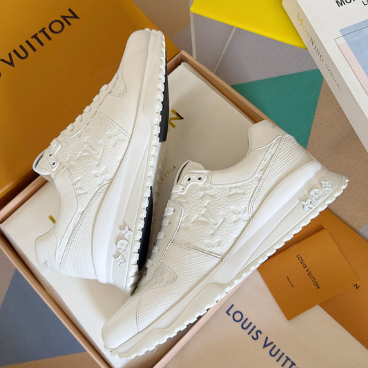 2025 250318 New high quality new color board shoes